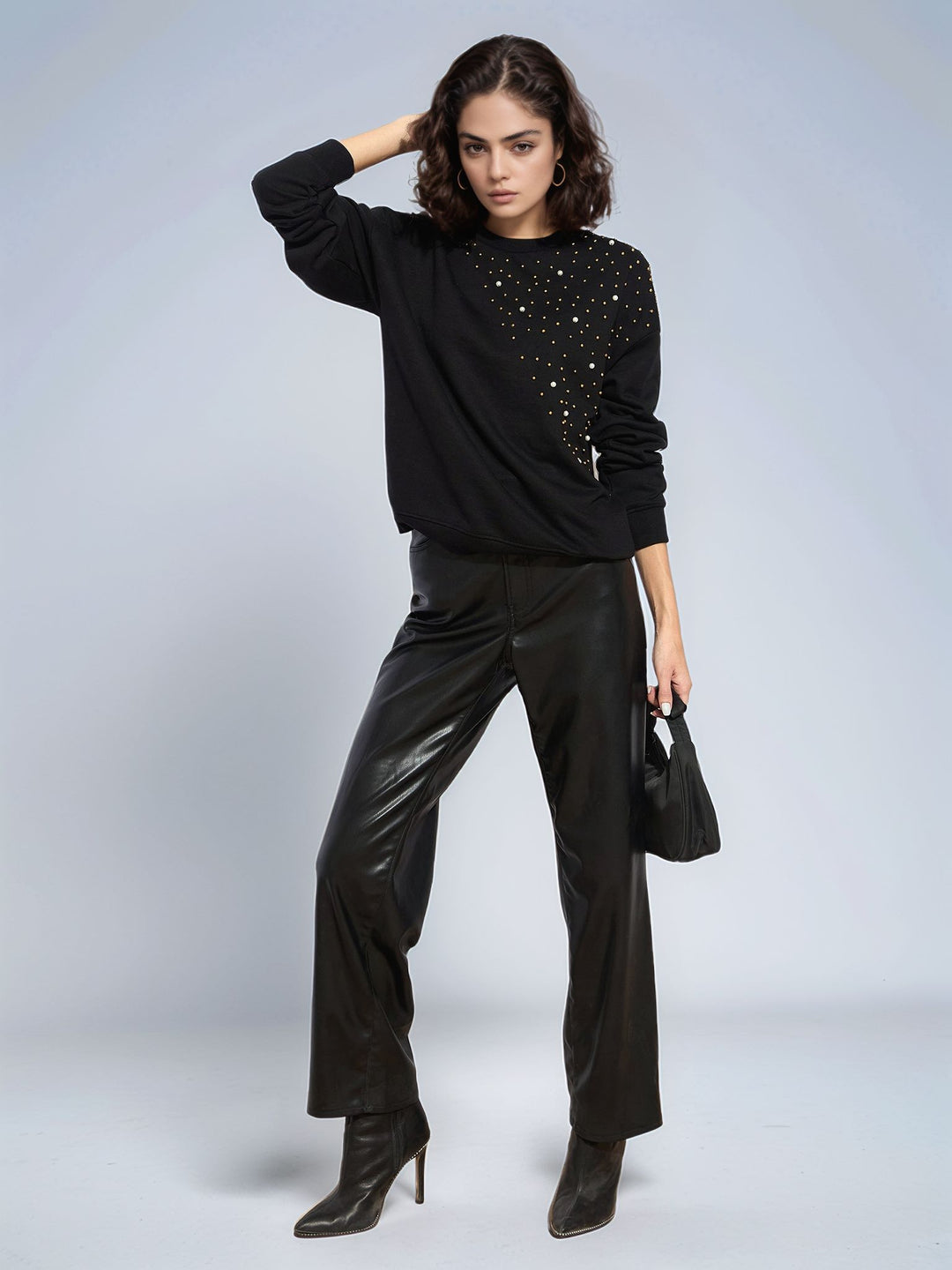 Black Full Sleeve Round Neck Sweatshirts