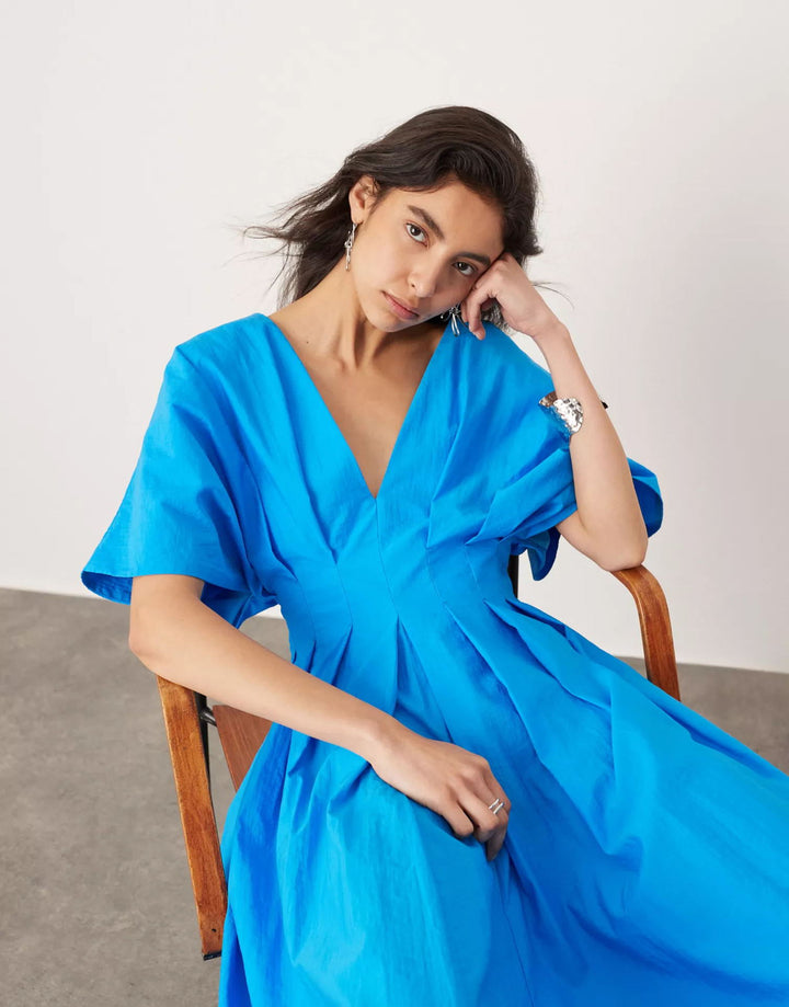Blue Short Sleeve Waist Fitted Dress