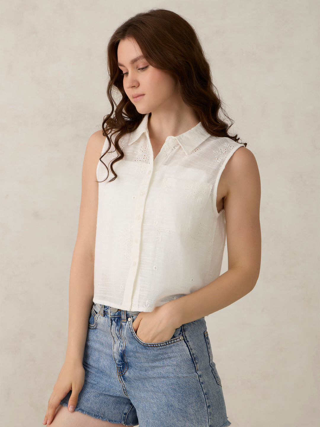 White Sleeveless Boxy Shirt