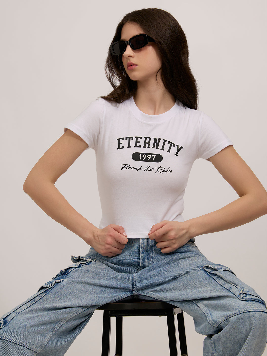 White Graphic Cropped T-Shirt