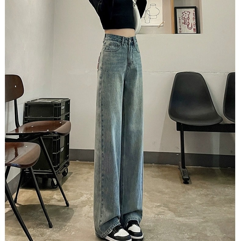 Tinted Wash Straight Fit Denim with Patch Pocket