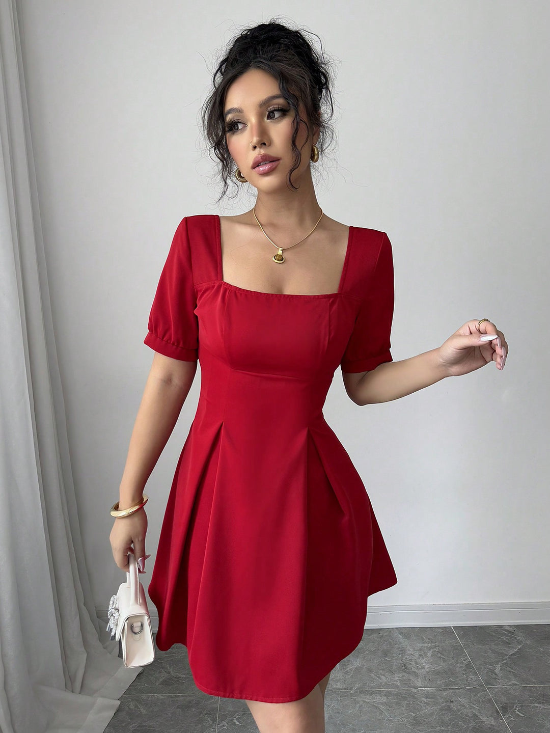 Red Short Sleeve Pleated Dress