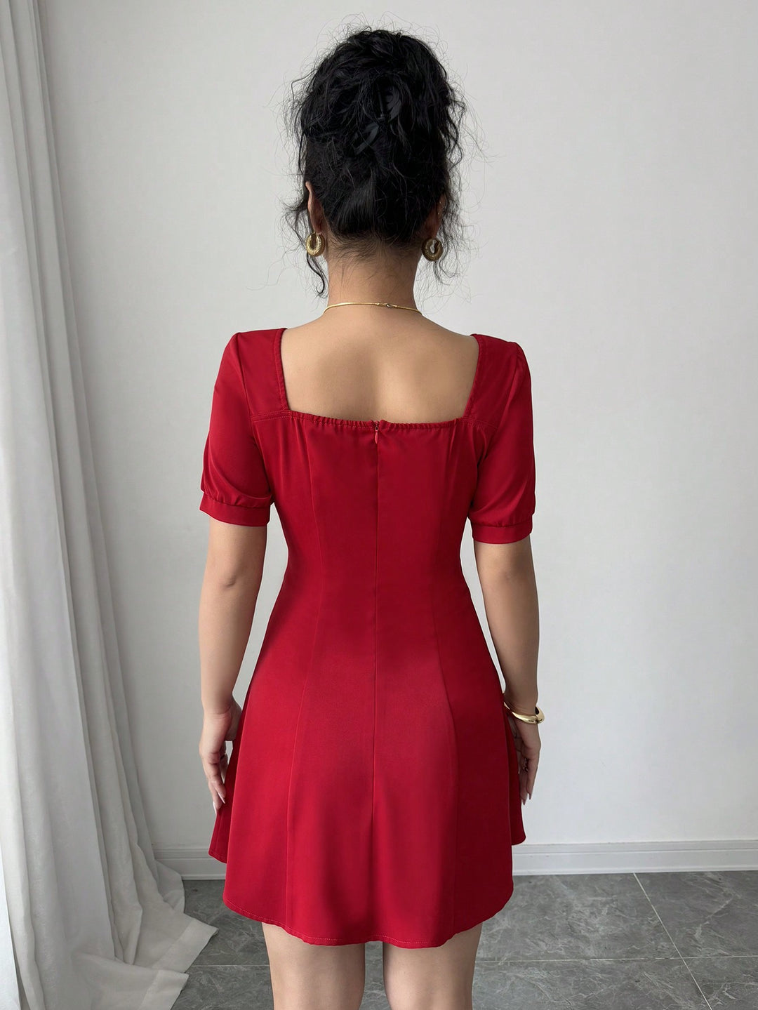 Red Short Sleeve Pleated Dress