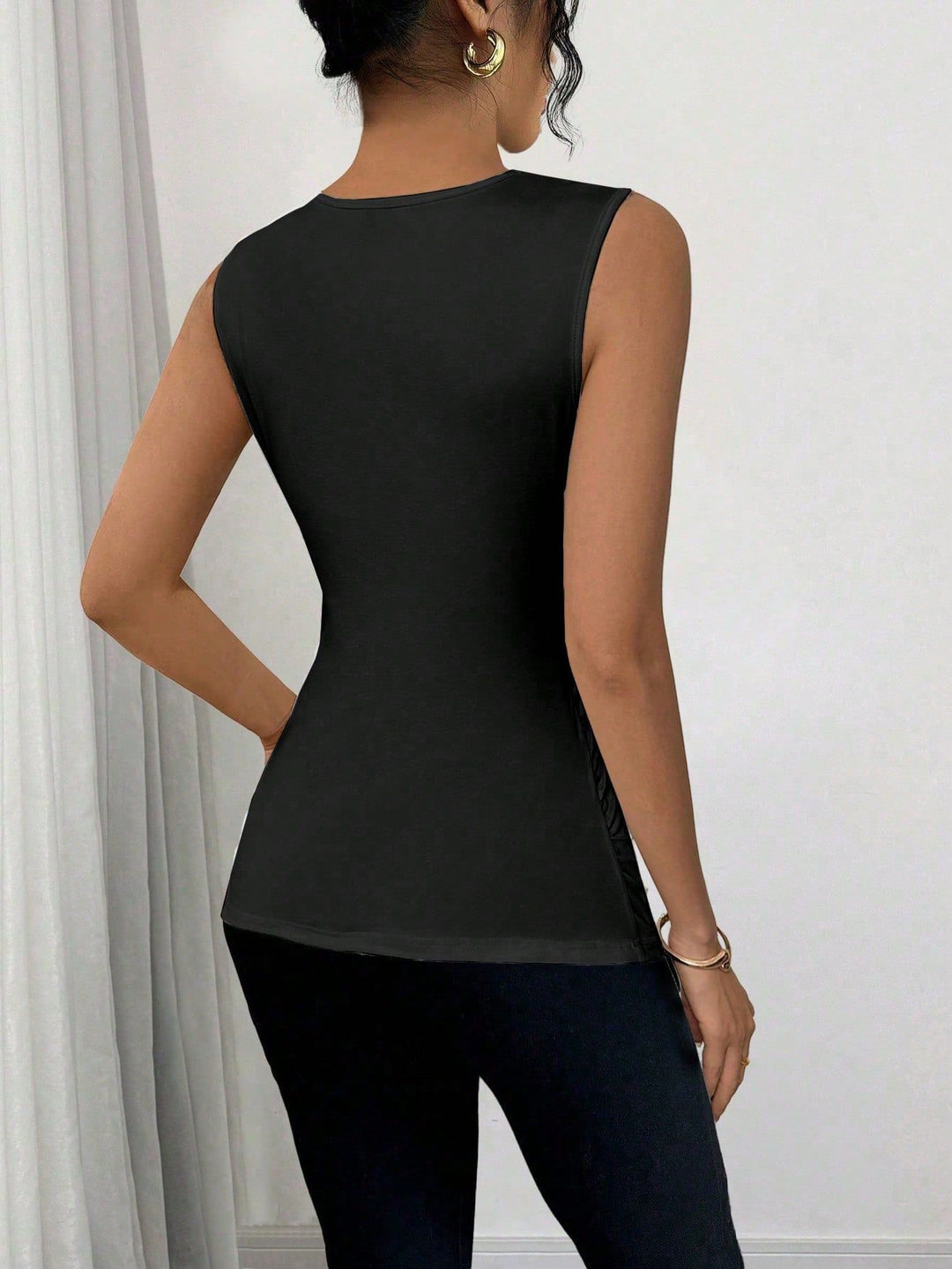 Black Sleeveless Buckle Attached Top