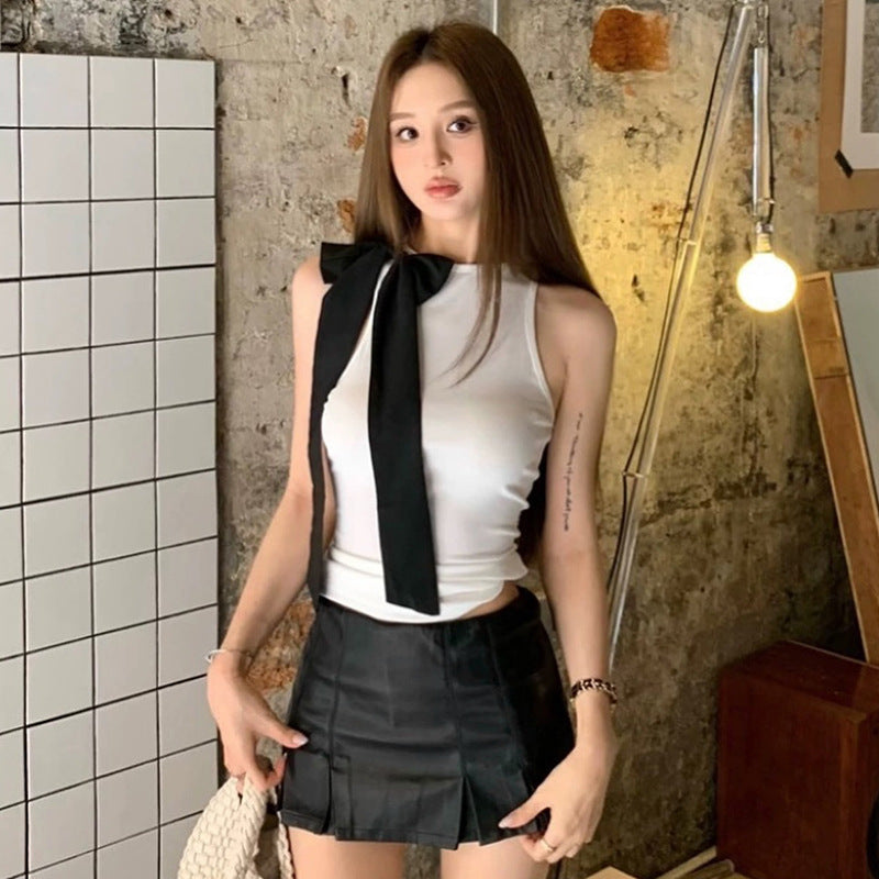 White Fitted Tank Top With Bow