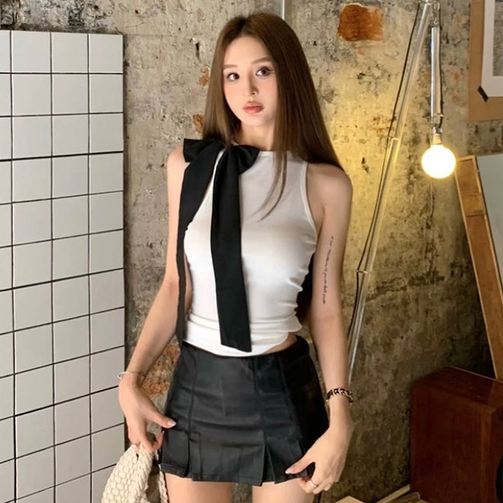 White Fitted Tank Top With Bow