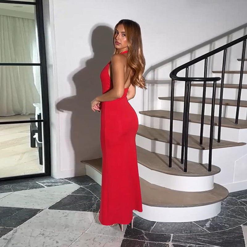 Red Scoop Neck Basic Halter Neck