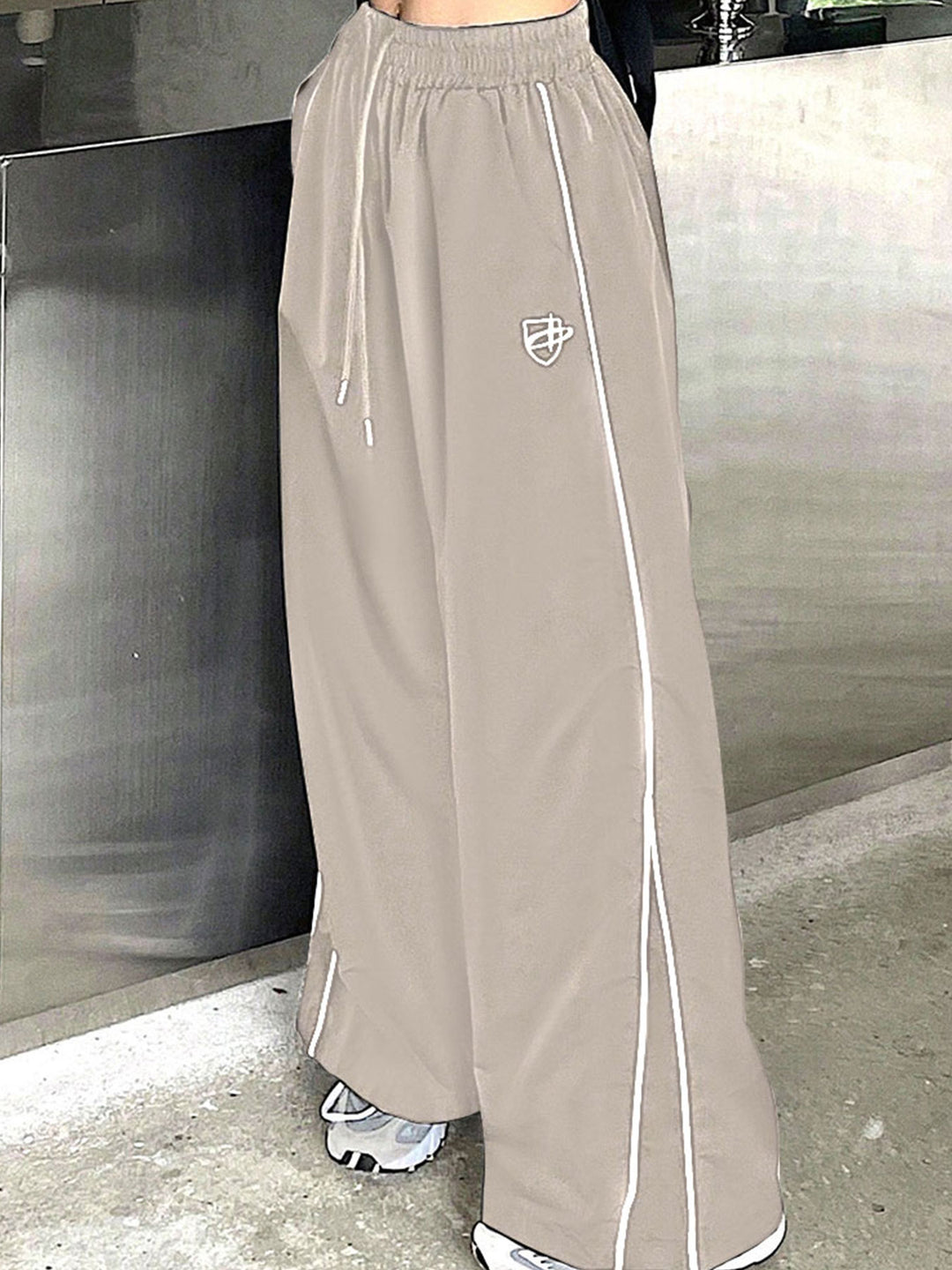 Khaki Side Contrast Piping Sweatpants