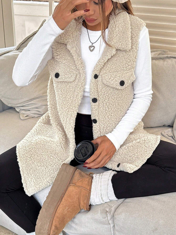 Off-white Sleeveless Front Buttoned Fur Jackets