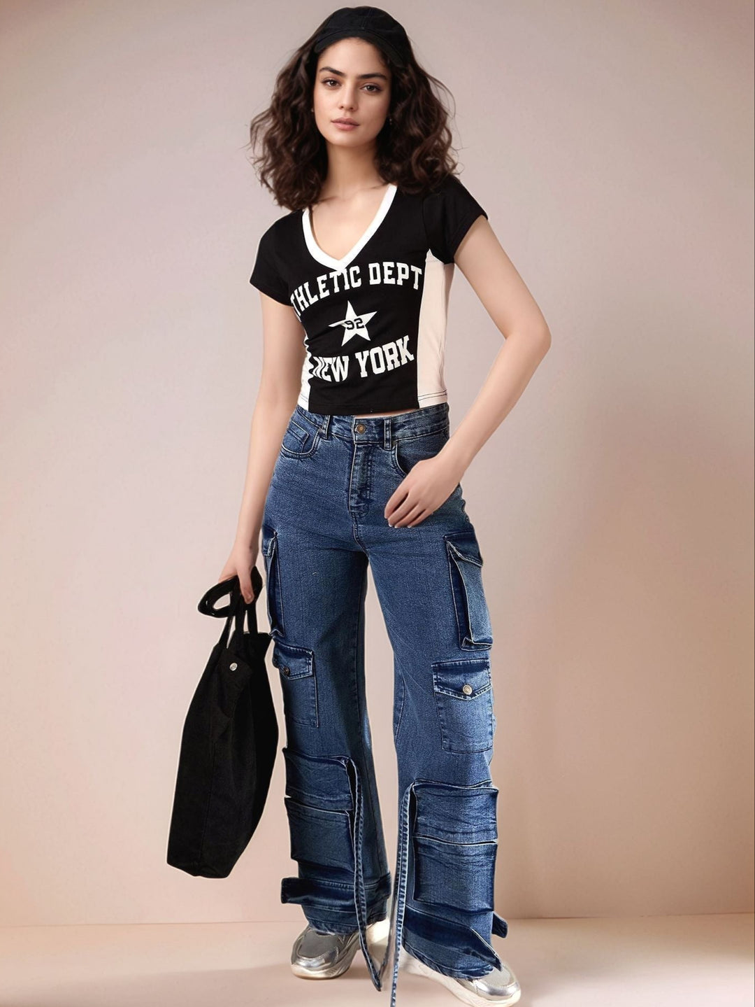 Black Short Sleeve Graphic Print Top